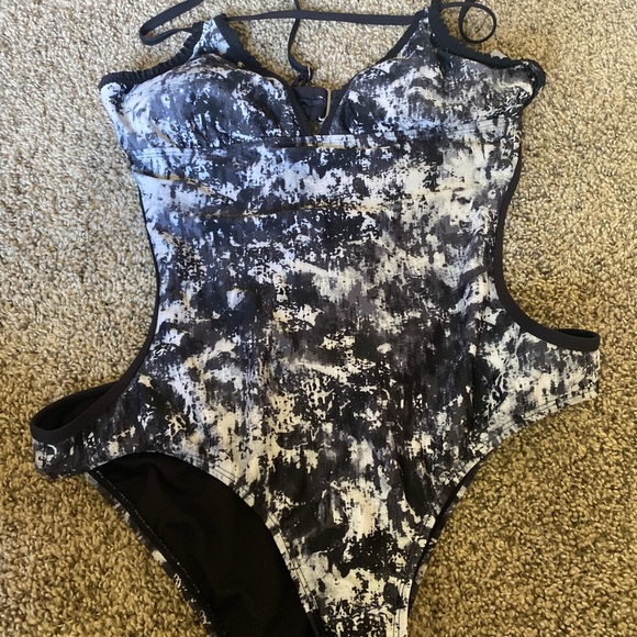 Athleta Other - Athleta Monokini Size M